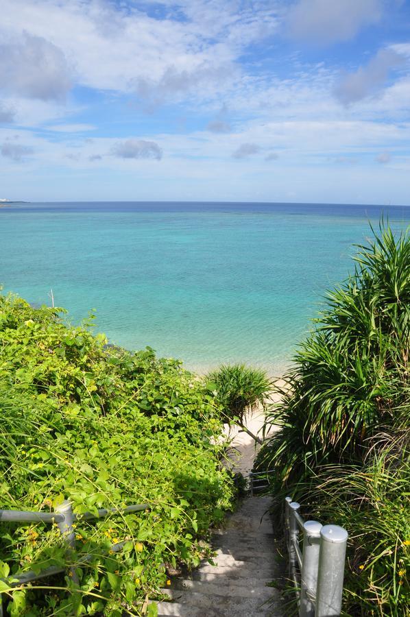 Sea Breeze Villa Onna Luaran gambar